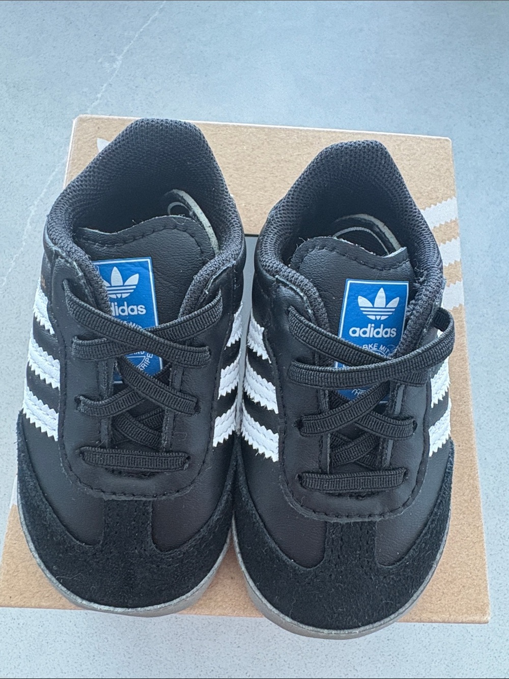 adidas Kids Black & White Classic Sneakers NWT